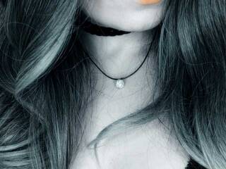 Еротски видео разговор 1Girl-1Fist