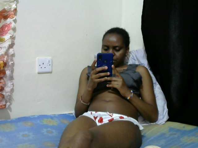 Емитувани слики од екранот Lovelikethis1