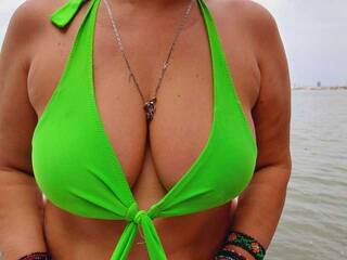 Еротски видео разговор LoveTinaa56