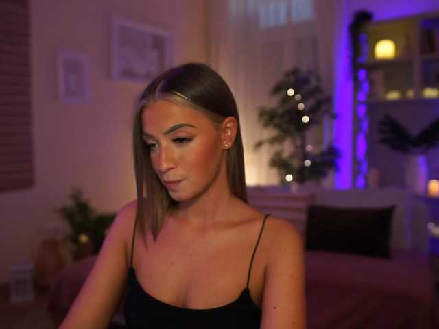 Емитувани слики од екранот LovingFlamee