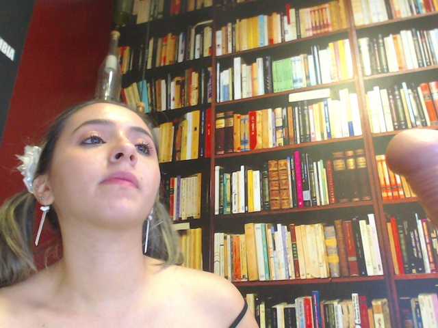 Емитувани слики од екранот LuaRush