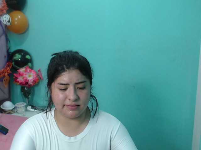 Емитувани слики од екранот LuccyHot