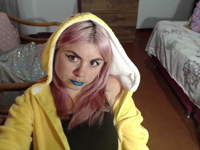 Емитувани слики од екранот lucilehm