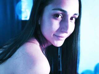 Еротски видео разговор Lucy-Nova