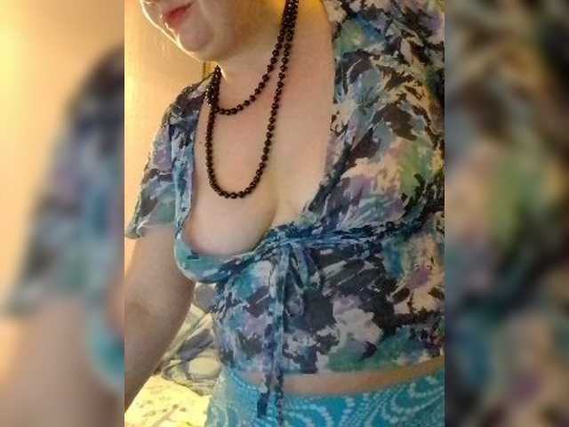 Емитувани слики од екранот LucyAlexis