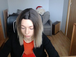 Фотографии LucySmith spank ass 20 tok, kiss 10 tok, naked tits 50 tok,all naked and masturbate -->priv chat