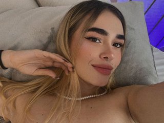 Еротски видео разговор LucyVega