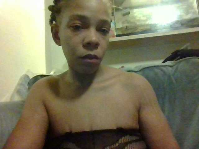 Емитувани слики од екранот Luicy