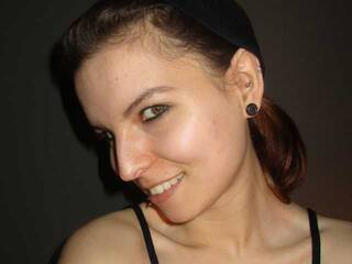 Еротски видео разговор Miakatz