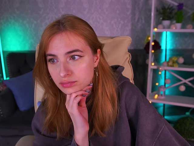 Емитувани слики од екранот LunaaDreamss