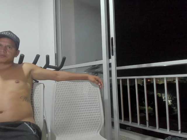 Емитувани слики од екранот Luna_and_tony