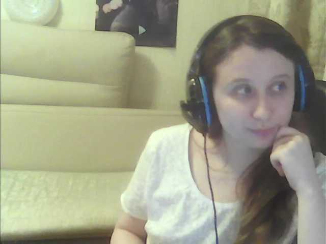 Емитувани слики од екранот Lunal