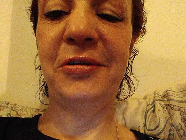 Емитувани слики од екранот lunaONight