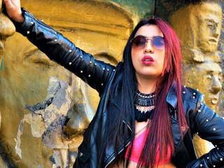 Еротски видео разговор LunaRoberts