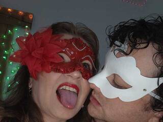 Еротски видео разговор LUNAROJA