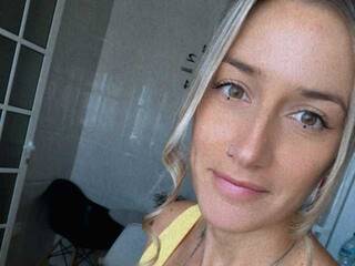 Еротски видео разговор Lunarymix