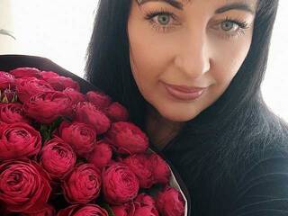 Еротски видео разговор LunaTwilight