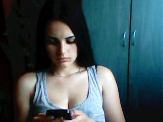 Емитувани слики од екранот LusiaSweet