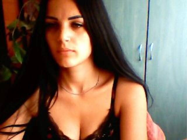 Емитувани слики од екранот LusiaSweet