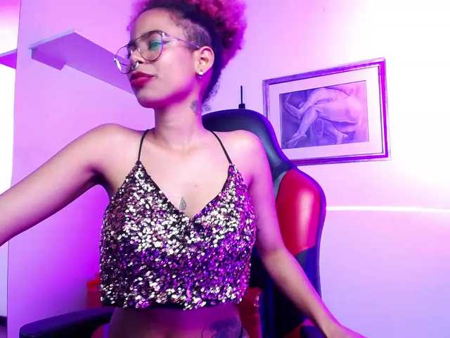 Емитувани слики од екранот luthin