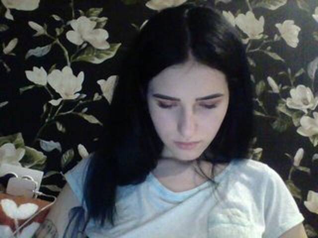 Емитувани слики од екранот lux-modelx