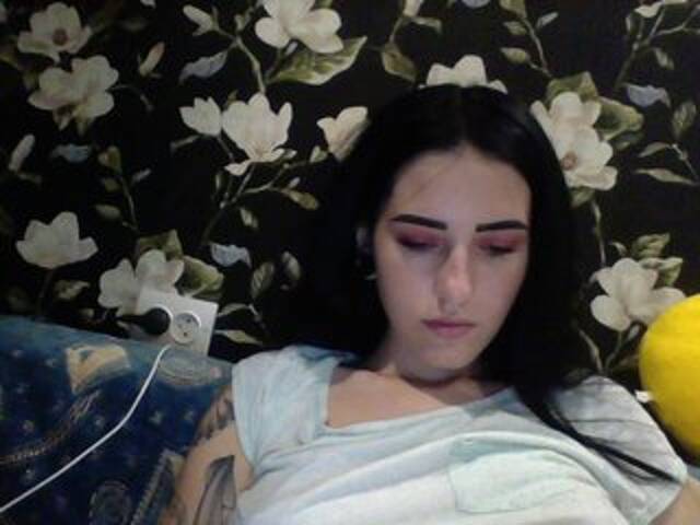 Емитувани слики од екранот lux-modelx