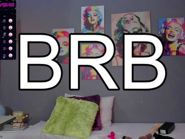 Емитувани слики од екранот Lya-laywood