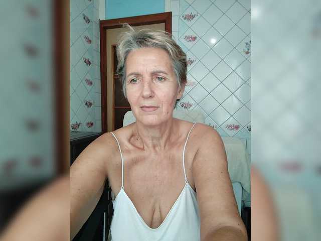 Емитувани слики од екранот lukerya