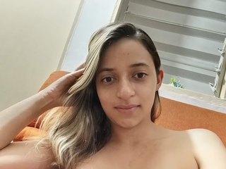 Еротски видео разговор MaddieLoyd