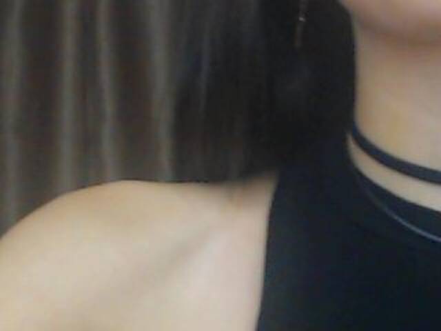 Емитувани слики од екранот Madellyn