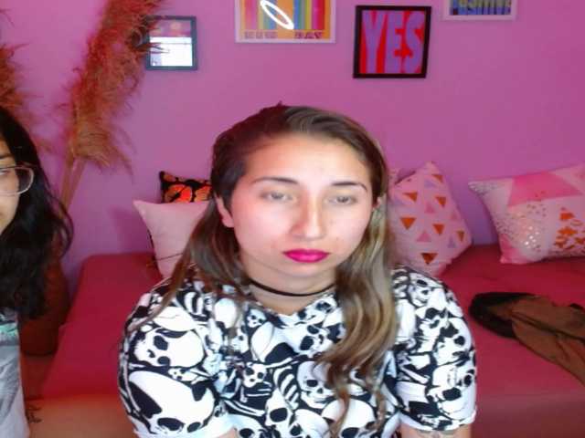 Емитувани слики од екранот mae-aine-tay