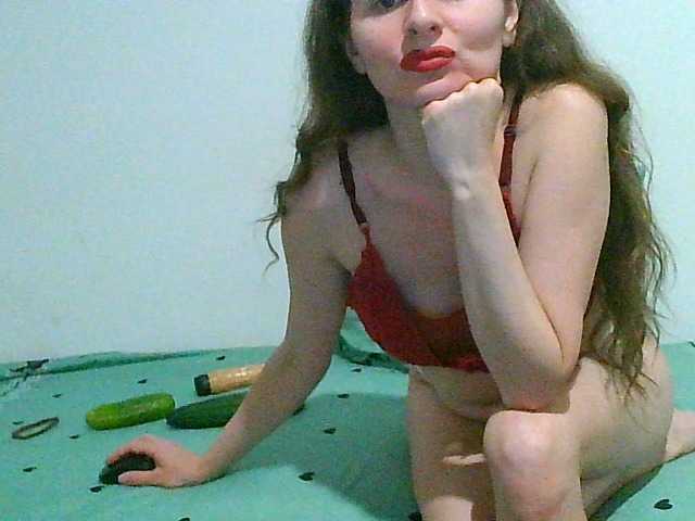 Фотографии MagalitaAx go pvt ! i not like free chat!!! all for u in show!! cucumbers will play too