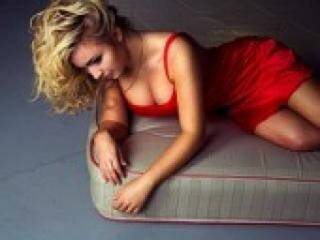 Еротски видео разговор maleficent6