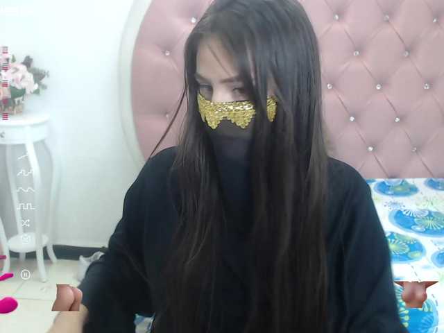 Емитувани слики од екранот malika-69