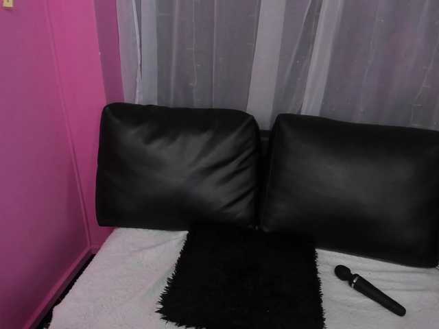 Емитувани слики од екранот mallys