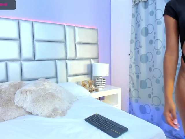 Емитувани слики од екранот ManuelaBaez