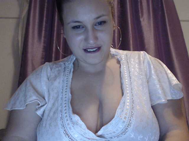 Фотографии mapetella hello guys! make me smile and compliment me on note tip !!! @222 naked (lovense on)