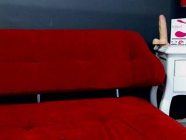 Емитувани слики од екранот MarcelaHicks