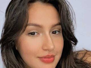 Еротски видео разговор Marce-Queen