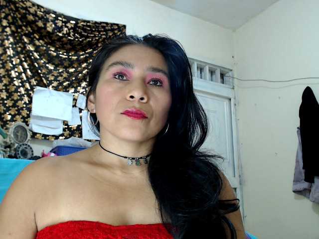 Емитувани слики од екранот MARIANASEXY83