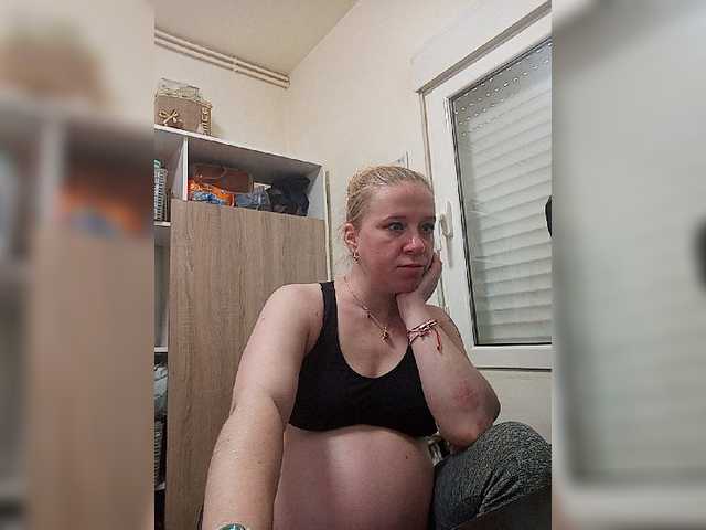 Емитувани слики од екранот lorenarubia