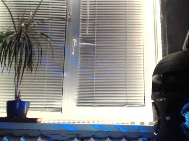 Емитувани слики од екранот MarinaQwert