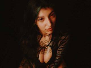 Еротски видео разговор Marllena