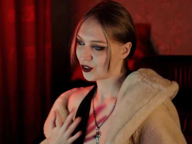 Емитувани слики од екранот MarthaHoffman