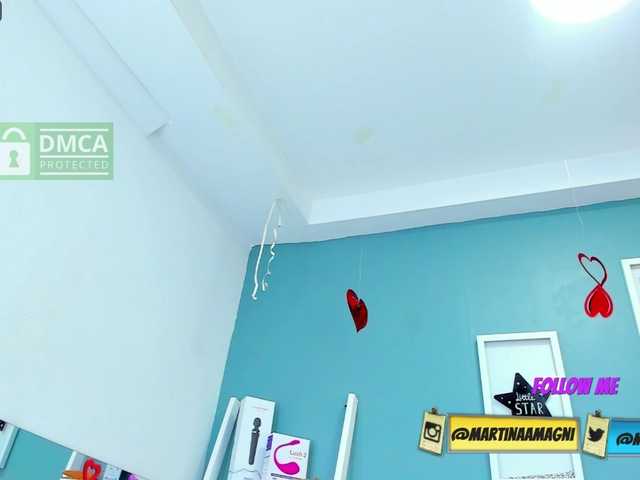 Емитувани слики од екранот Martina-Magni