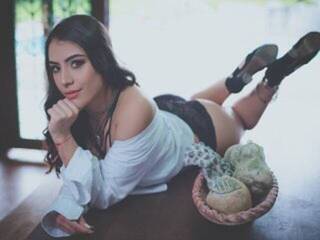 Еротски видео разговор Marttina