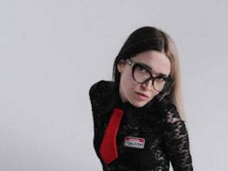 Еротски видео разговор MarvinaMarmelad