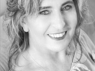 Еротски видео разговор MatureMerryxx