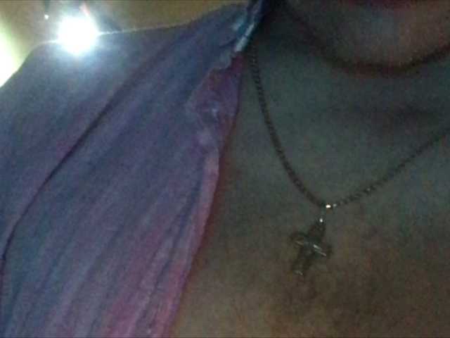 Емитувани слики од екранот Max---Nika