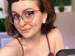 Еротски видео разговор Maya-Hain